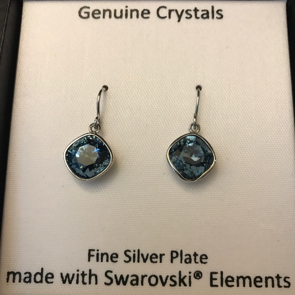 Genuine Crystals with Swarovski elements BLUE pierced earrings NIB